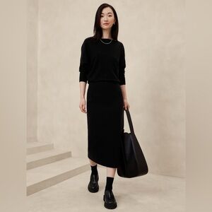 NWT! Banana Republic Black Ribbed Midi Sweater Dress - Size Small⭐️
